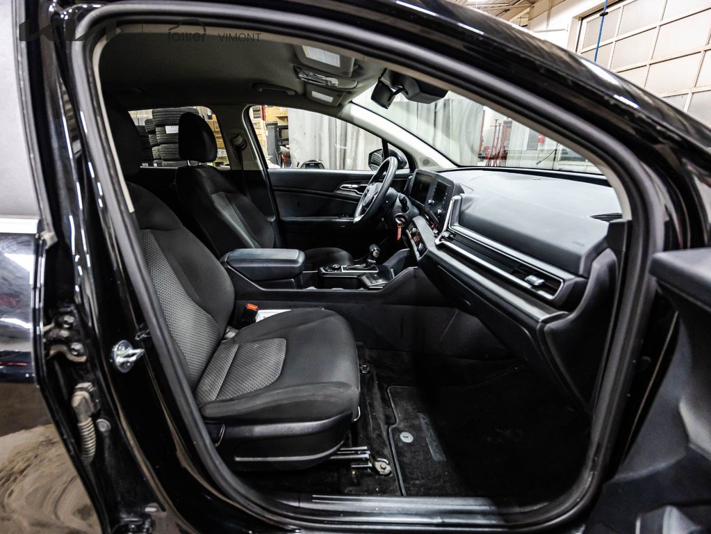 Kia Sportage LX 2023 à Montréal, Québec - 11 - w1024h768px