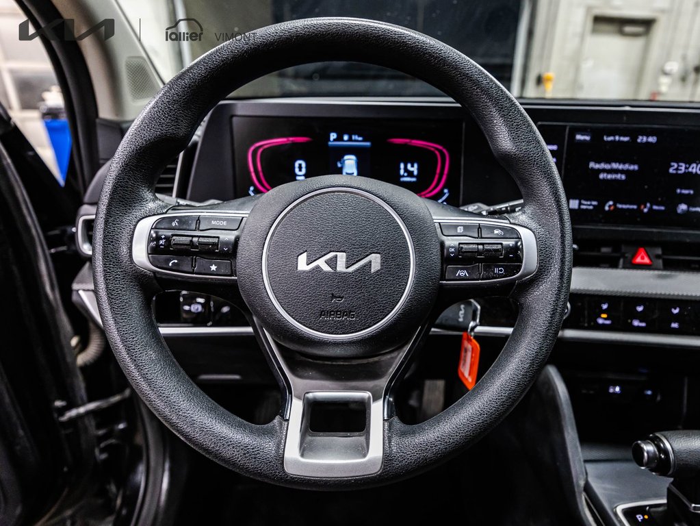 Kia Sportage LX 2023 à Montréal, Québec - 21 - w1024h768px