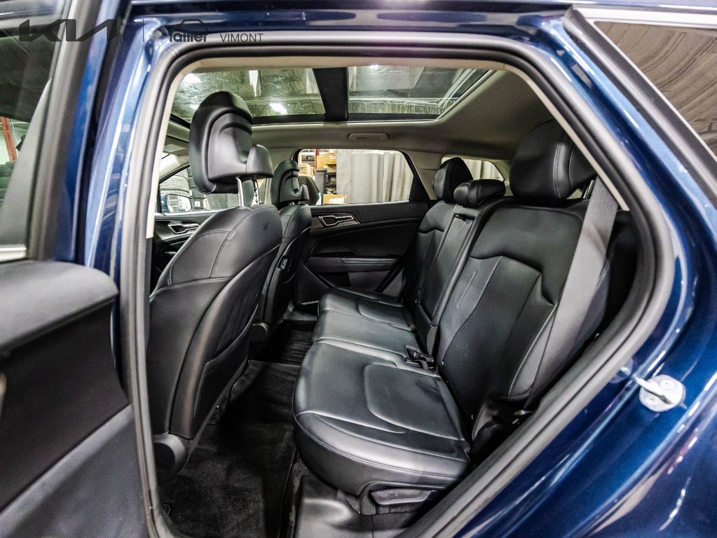 Kia Sportage EX 2023 à Montréal, Québec - 14 - w1024h768px