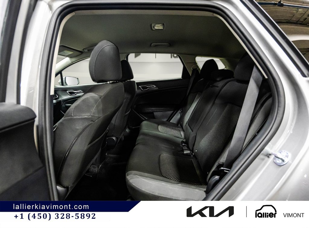 Kia Sportage LX 2023 à Montréal, Québec - 10 - w1024h768px