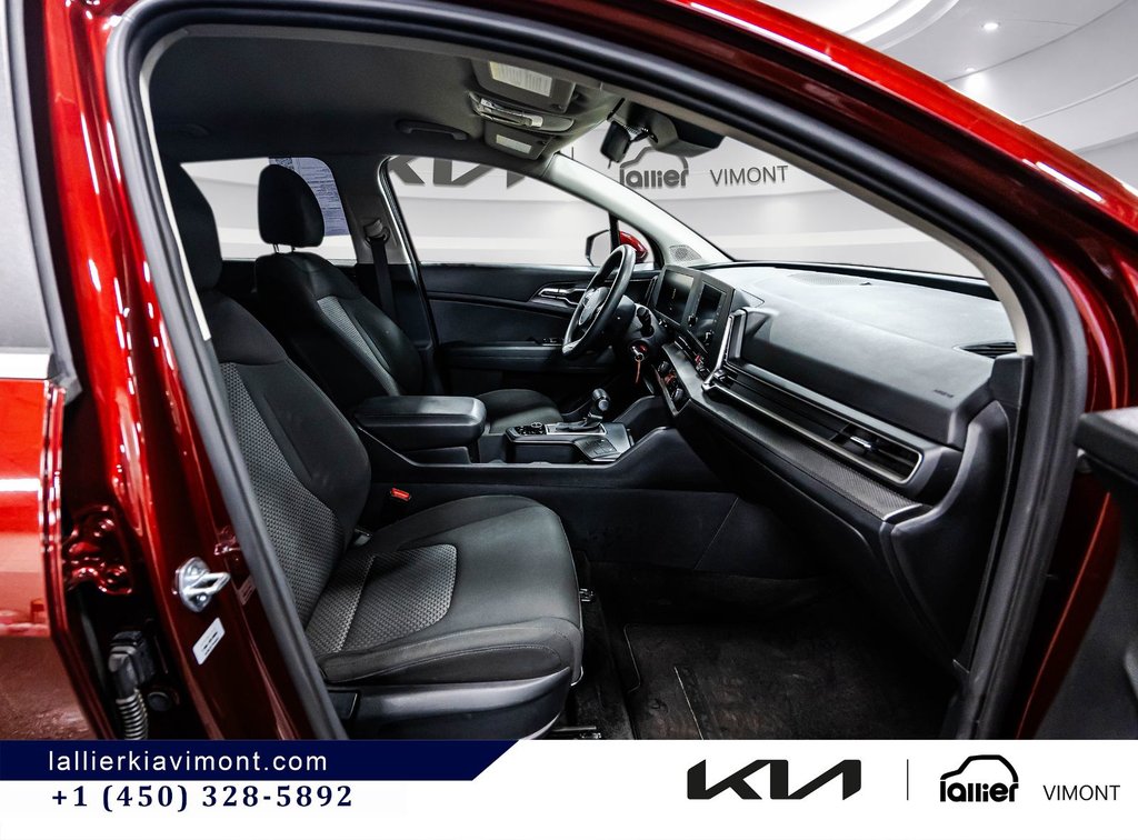 Kia Sportage LX 2023 à Montréal, Québec - 11 - w1024h768px