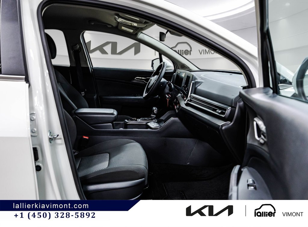 Kia Sportage LX 2023 à Montréal, Québec - 11 - w1024h768px