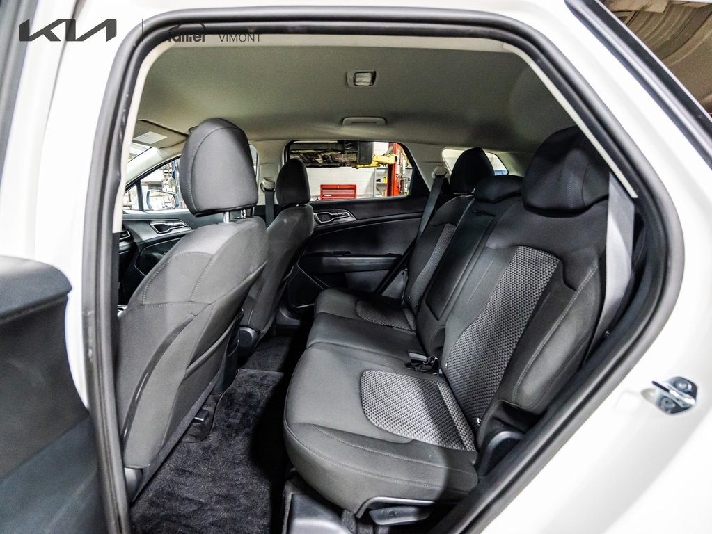 Kia Sportage LX 2025 à , Québec - 8 - w1024h768px