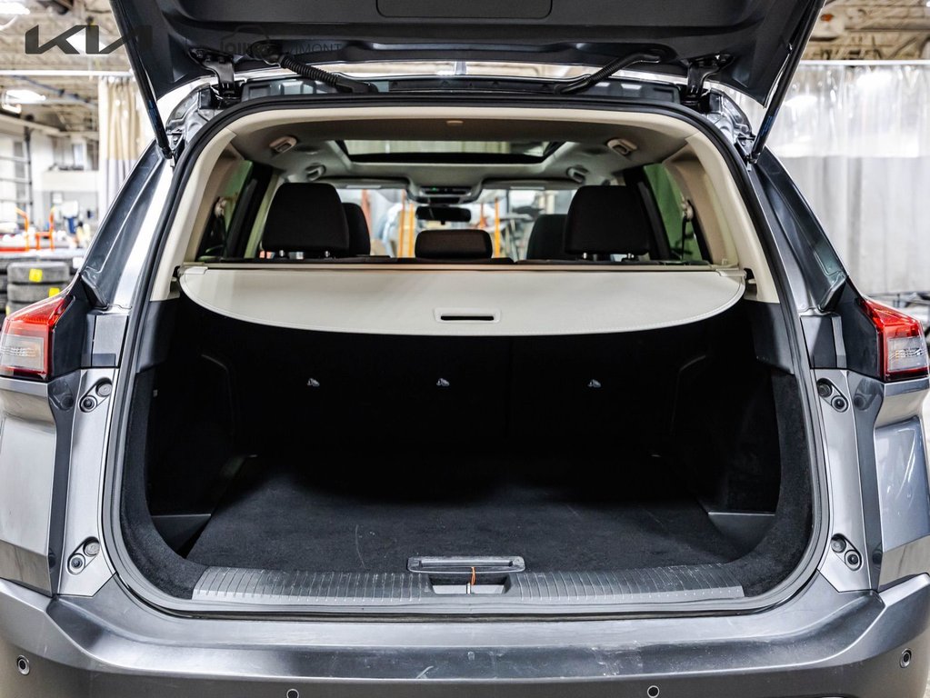 Nissan Rogue SV 2022 à , Québec - 24 - w1024h768px