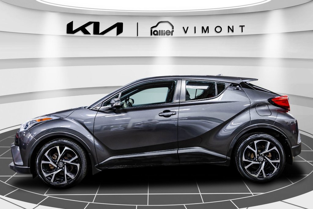 2018  C-HR XLE in , Quebec - 4 - w1024h768px