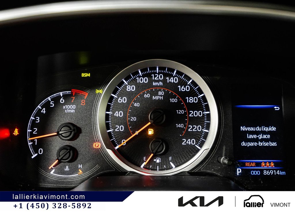 2022 Toyota Corolla Hatchback SE in Montréal, Quebec - 7 - w1024h768px