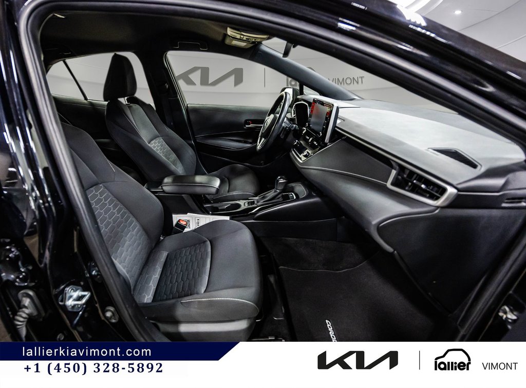 2022 Toyota Corolla Hatchback SE in Montréal, Quebec - 10 - w1024h768px