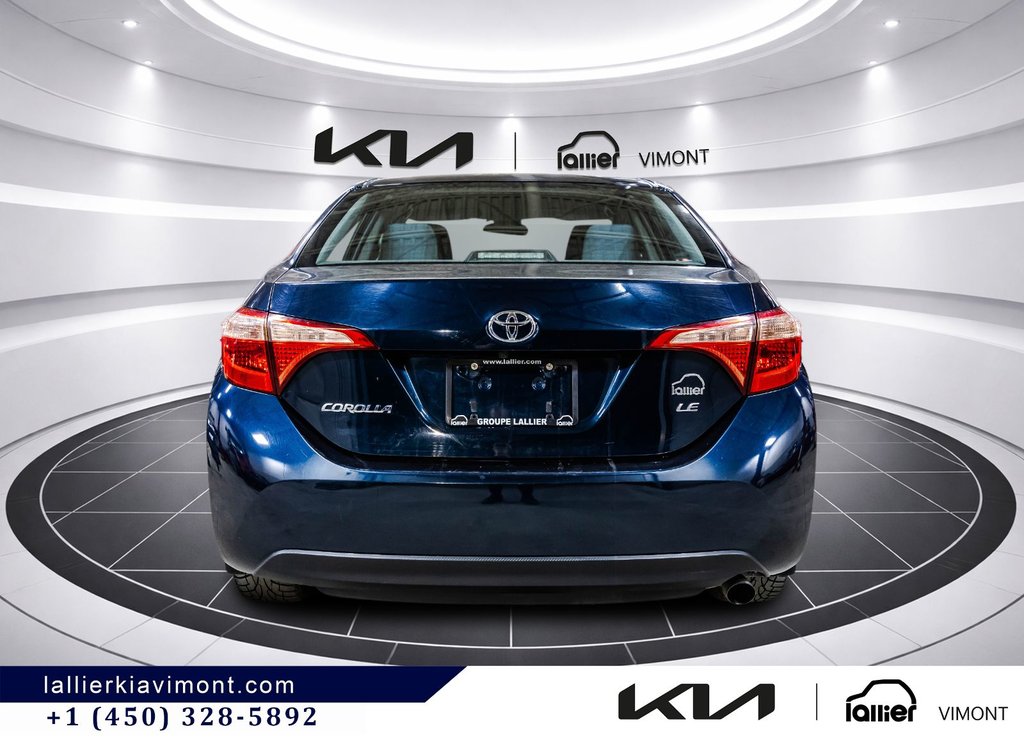 2018 Toyota Corolla LE in Montréal, Quebec - 14 - w1024h768px