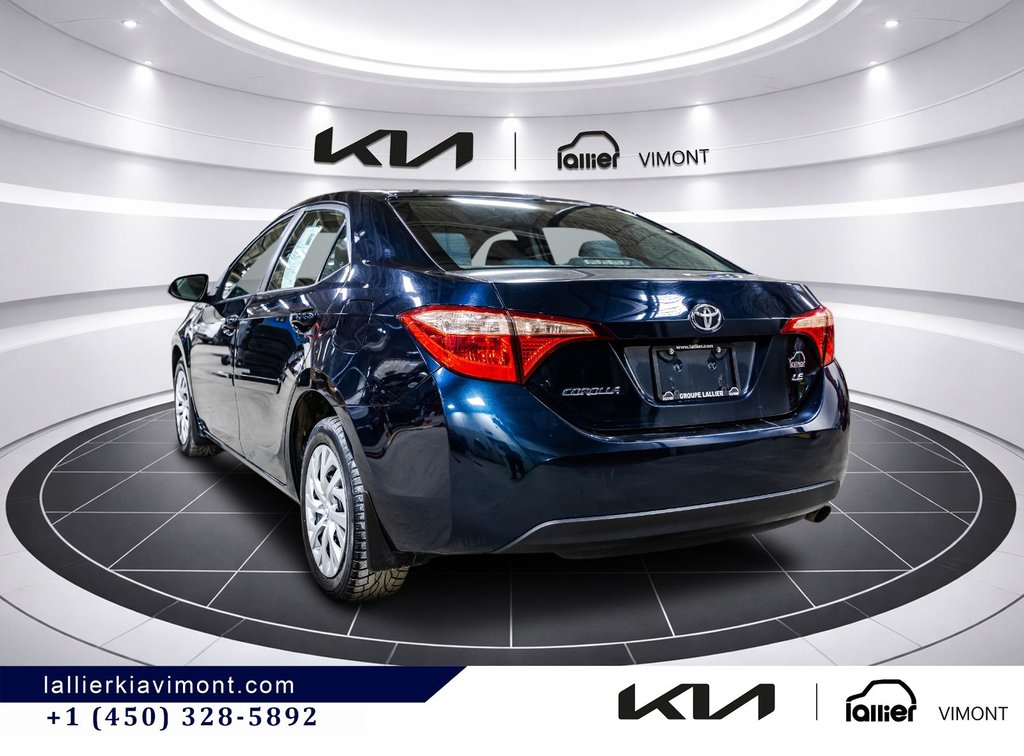 2018 Toyota Corolla LE in Montréal, Quebec - 13 - w1024h768px