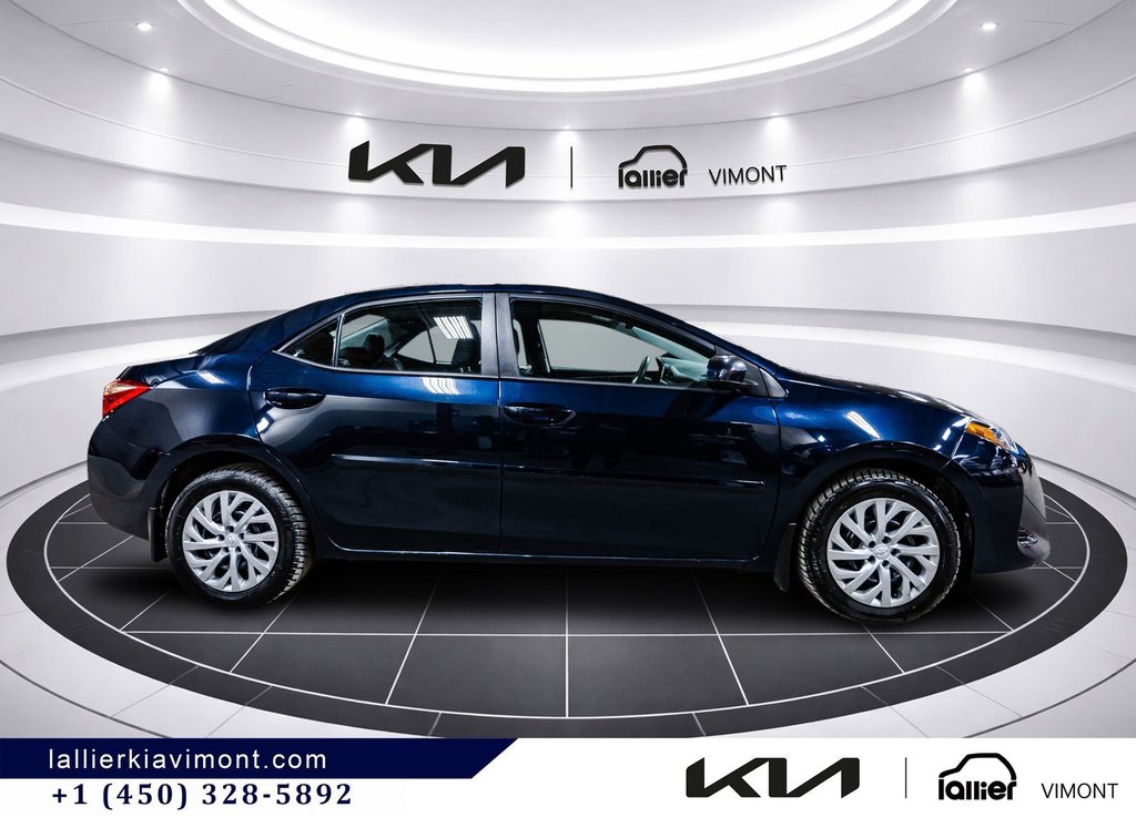 2018 Toyota Corolla LE in Montréal, Quebec - 16 - w1024h768px