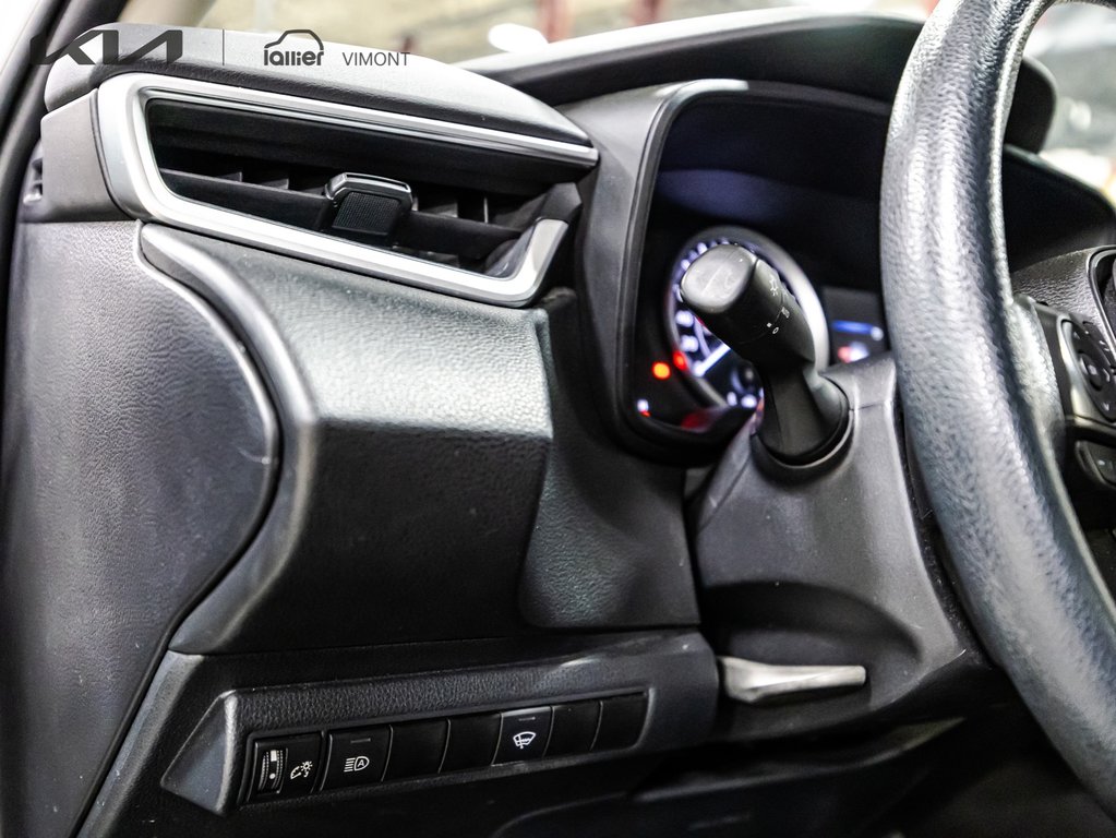 Toyota Corolla LE 2021 à , Québec - 22 - w1024h768px