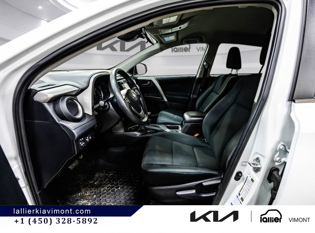 Toyota RAV4 LE 2018 à Montréal, Québec - 8 - w1024h768px