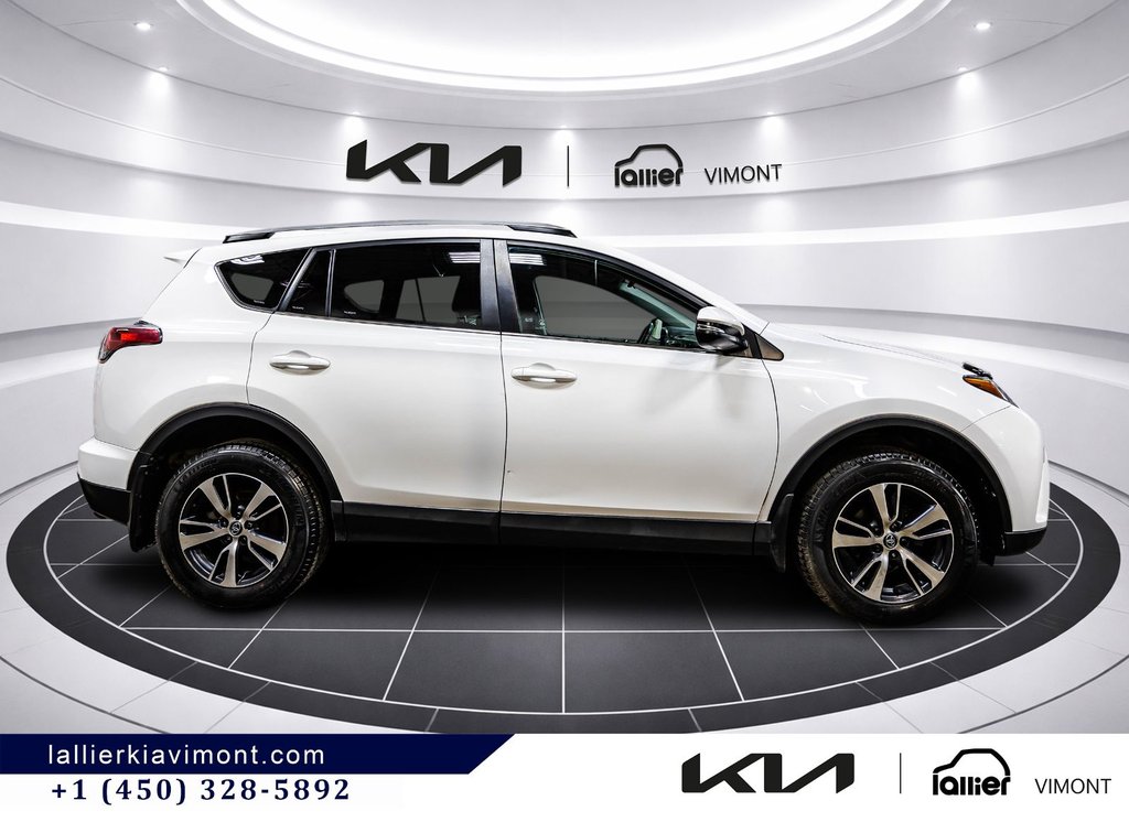 Toyota RAV4 LE 2018 à Montréal, Québec - 16 - w1024h768px