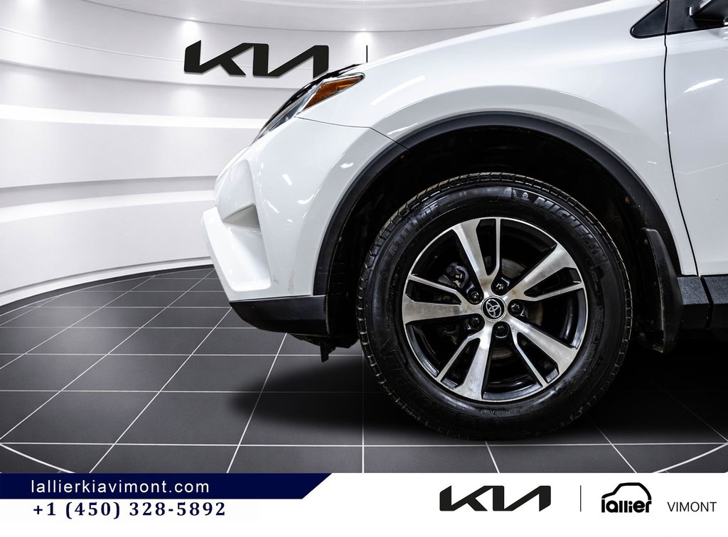 Toyota RAV4 LE 2018 à Montréal, Québec - 18 - w1024h768px