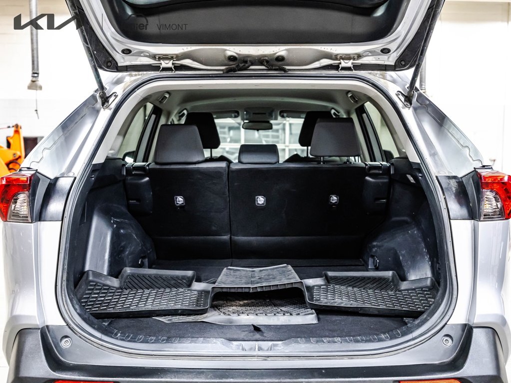 Toyota RAV4 LE 2020 à , Québec - 23 - w1024h768px