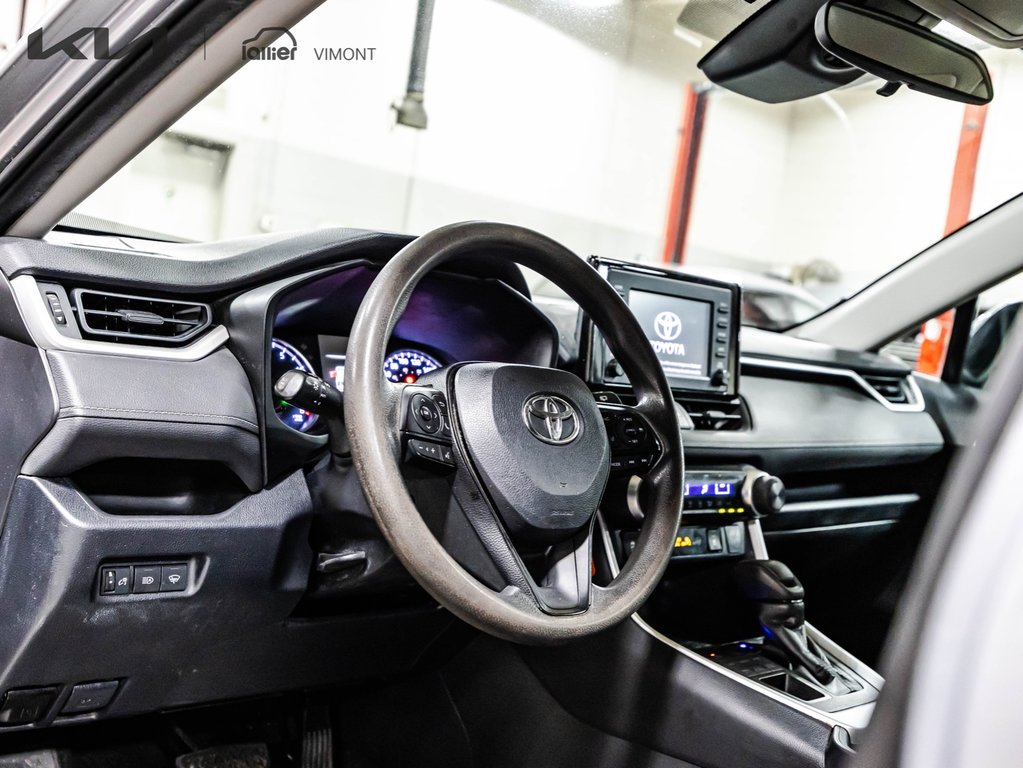 Toyota RAV4 LE 2020 à , Québec - 19 - w1024h768px