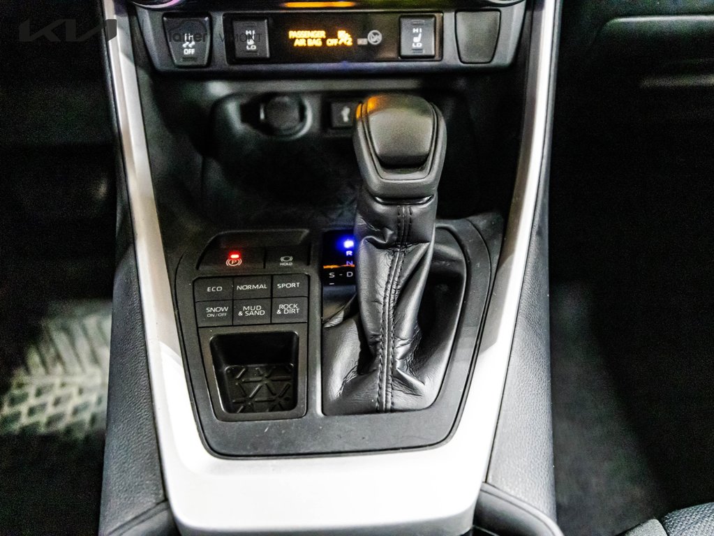 Toyota RAV4 LE 2020 à , Québec - 21 - w1024h768px