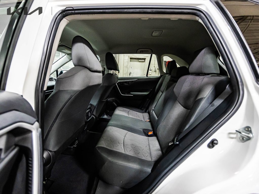 Toyota RAV4 LE 2023 à , Québec - 9 - w1024h768px