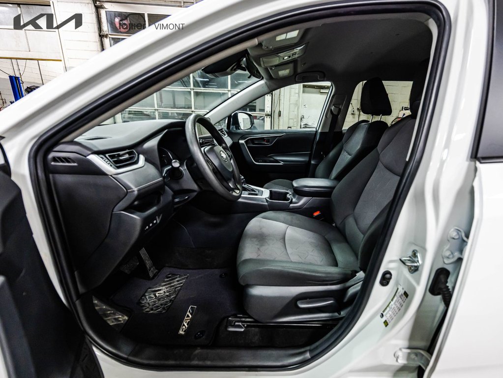 Toyota RAV4 LE 2023 à , Québec - 8 - w1024h768px