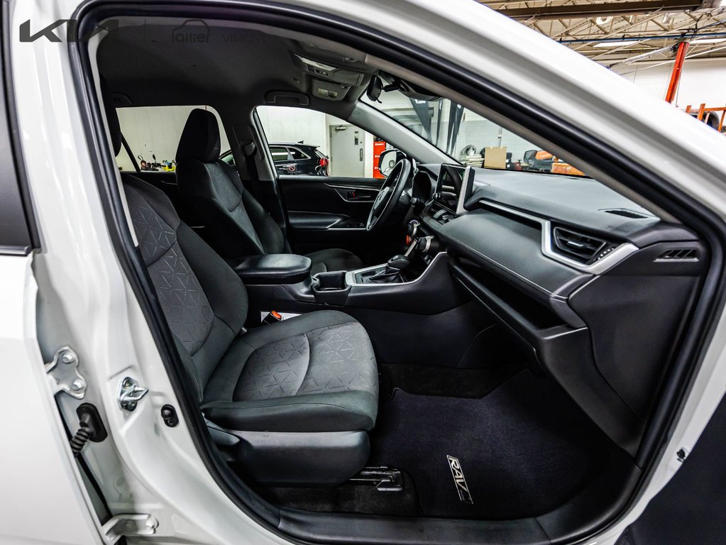 Toyota RAV4 LE 2023 à , Québec - 10 - w1024h768px