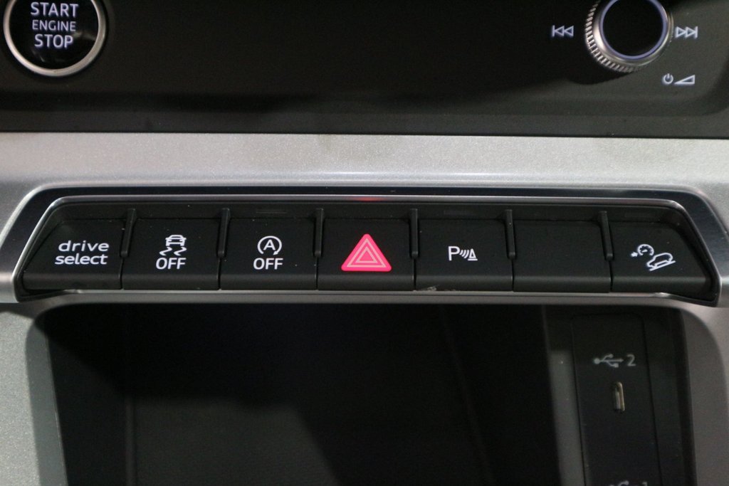 Audi Q3 Komfort*TOIT PANORAMIQUE* 2024 à Quebec, Québec - 25 - w1024h768px