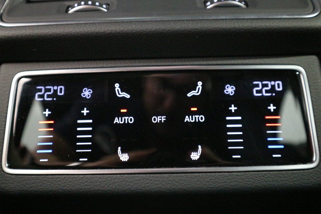 Audi RS 6 Avant *JAMAIS ACCIDENTÉ* 2023 à Québec, Québec - 28 - w1024h768px