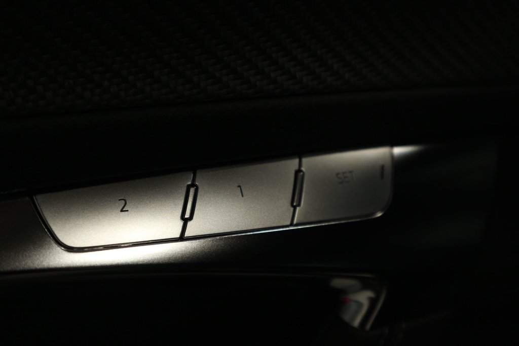 Audi RS 6 Avant *JAMAIS ACCIDENTÉ* 2023 à Québec, Québec - 17 - w1024h768px