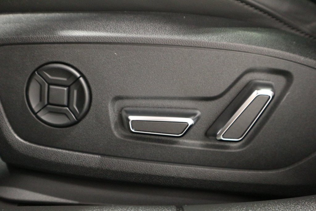 Audi RS 6 Avant *JAMAIS ACCIDENTÉ* 2023 à Québec, Québec - 16 - w1024h768px