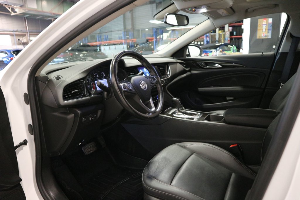 Buick Regal Sportback Essence*TOIT OUVRANT* 2019 à Quebec, Québec - 13 - w1024h768px