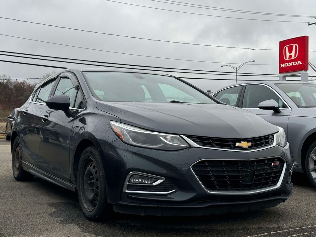 Chevrolet Cruze RS Hatchback*JAMAIS ACCIDENTÉ* 2017 à Québec, Québec - 1 - w1024h768px