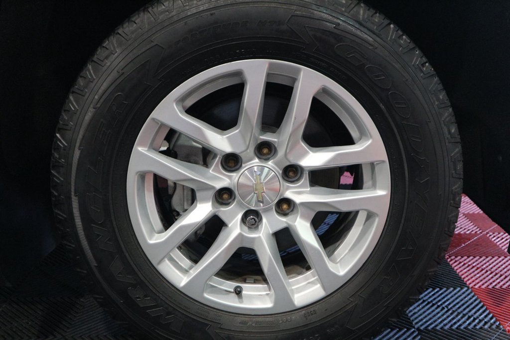Chevrolet Silverado 1500 LT*JAMAIS ACCIDENTÉ* 2019 à Quebec, Québec - 11 - w1024h768px