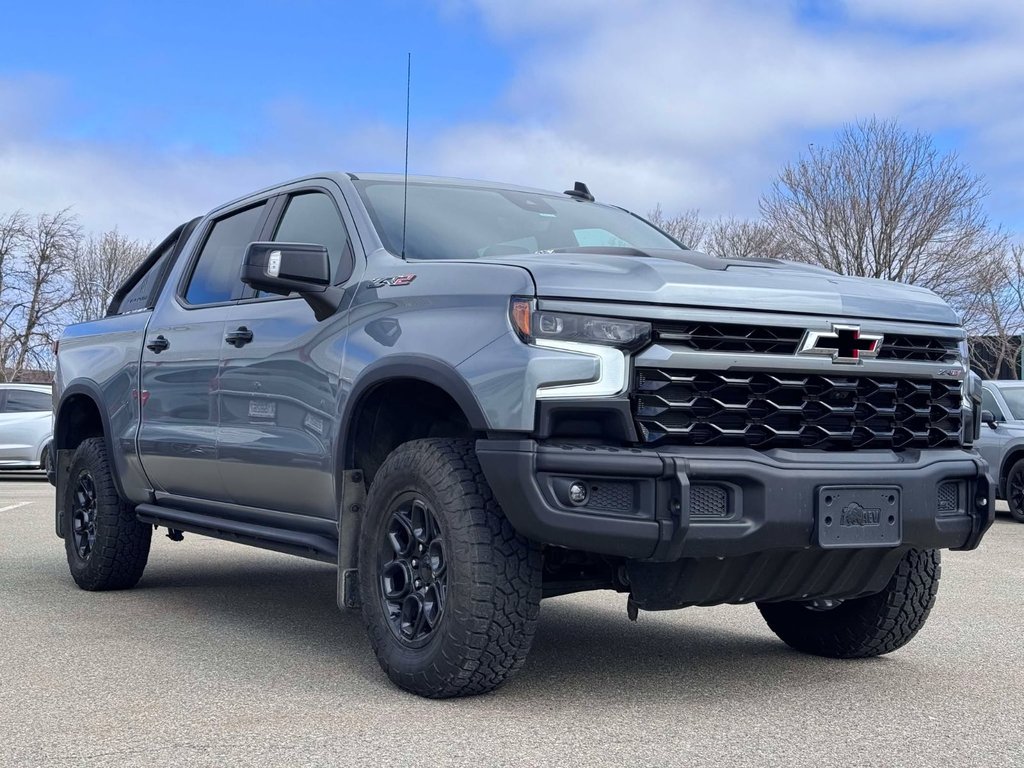 Chevrolet Silverado 1500 ZR2*CUIR* 2023 à Québec, Québec - 1 - w1024h768px