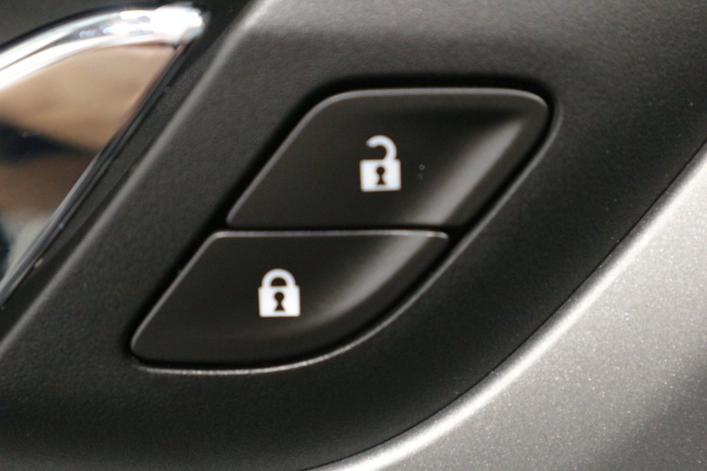 Chevrolet Traverse LT Cloth*7 PASSAGERS* 2021 à Quebec, Québec - 14 - w1024h768px