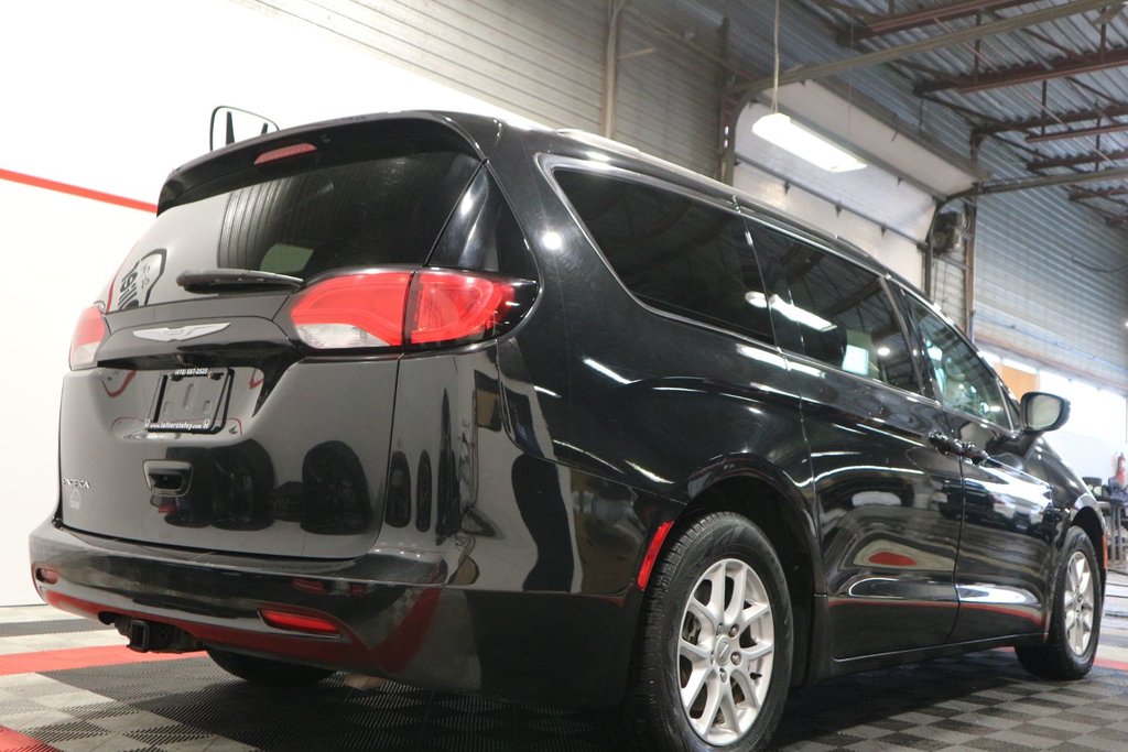 Chrysler Pacifica LX*7 PASSAGERS* 2017 à Quebec, Québec - 9 - w1024h768px