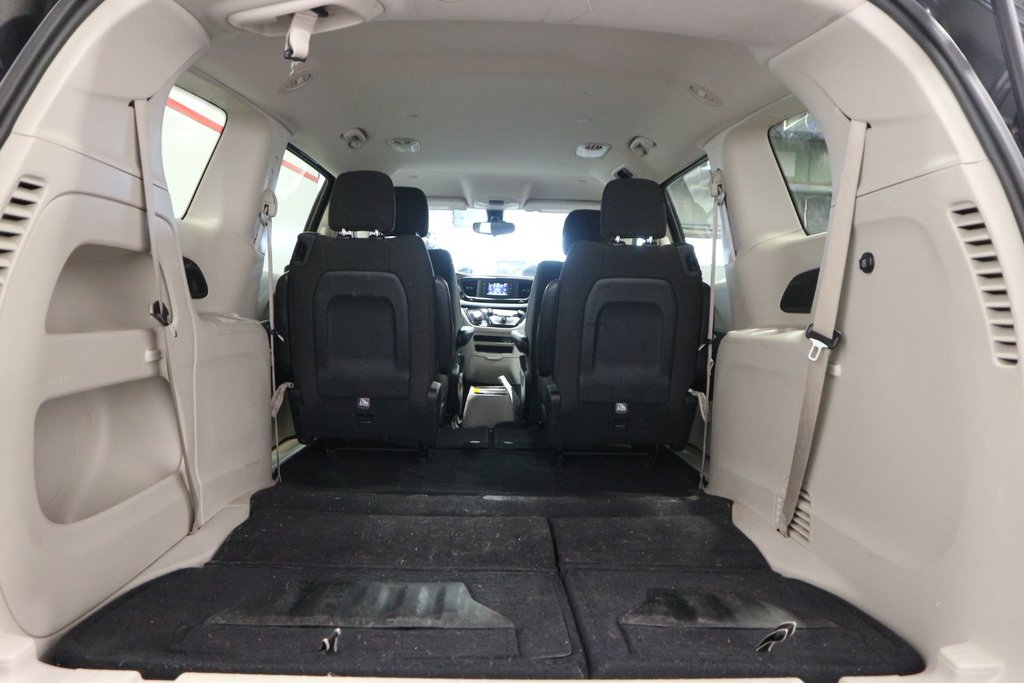 Chrysler Pacifica LX*7 PASSAGERS* 2017 à Quebec, Québec - 26 - w1024h768px