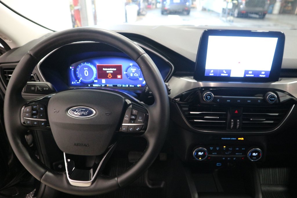 2021 Ford Escape Titanium Hybrid*JAMAIS ACCIDENTÉ* in Quebec, Quebec - 18 - w1024h768px