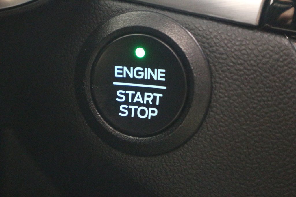 2021 Ford Escape Titanium Hybrid*JAMAIS ACCIDENTÉ* in Quebec, Quebec - 22 - w1024h768px