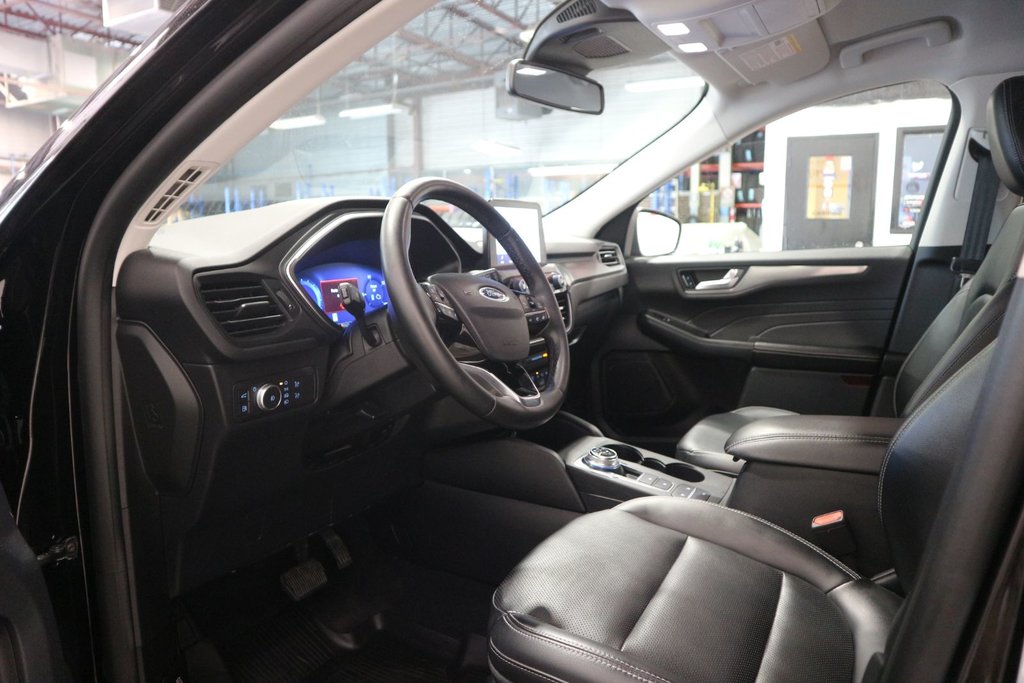 2021 Ford Escape Titanium Hybrid*JAMAIS ACCIDENTÉ* in Quebec, Quebec - 13 - w1024h768px