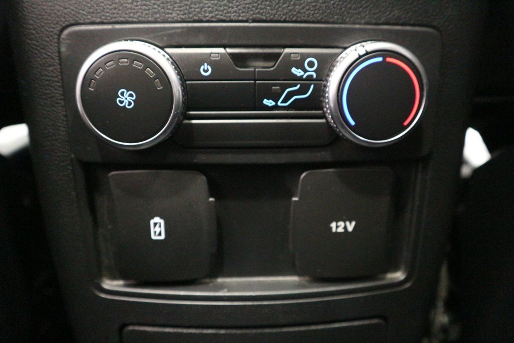 Ford Explorer XLT*ATTACHE-REMORQUE* 2022 à Quebec, Québec - 30 - w1024h768px