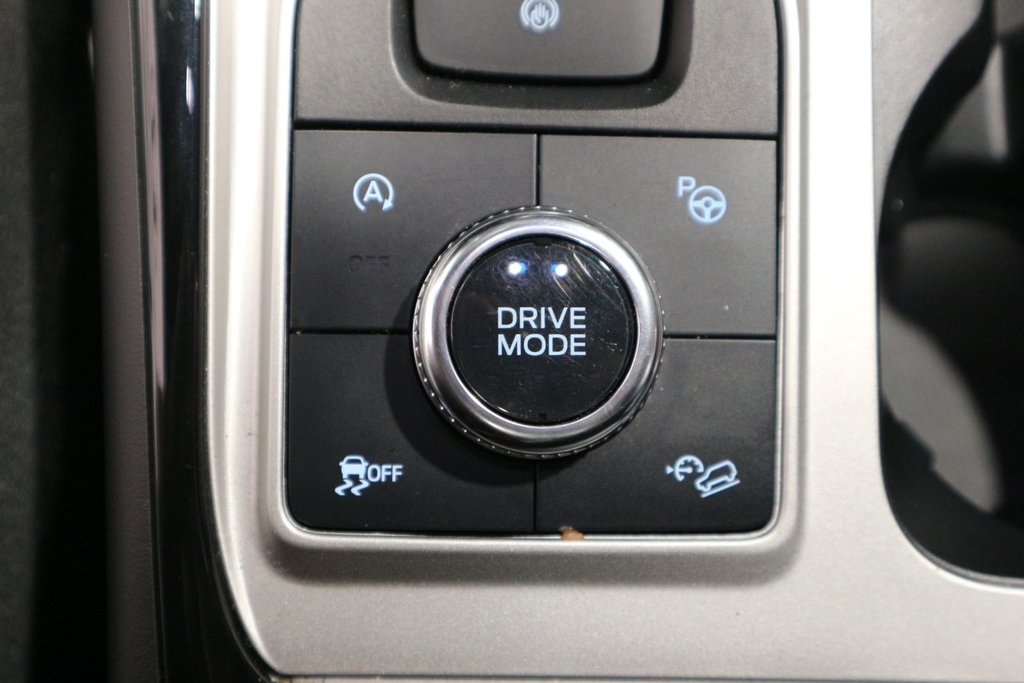 2023 Ford Explorer ST*TOIT PANORAMIQUE* in Quebec, Quebec - 30 - w1024h768px