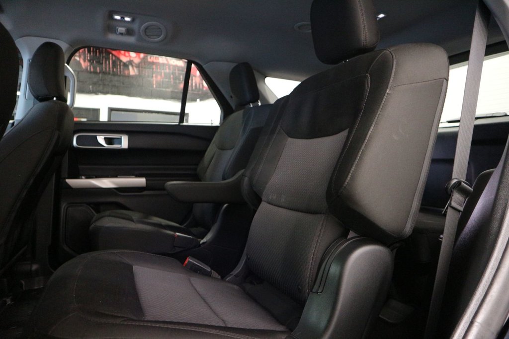 Ford Explorer XLT*ATTACHE-REMORQUE* 2023 à Québec, Québec - 25 - w1024h768px