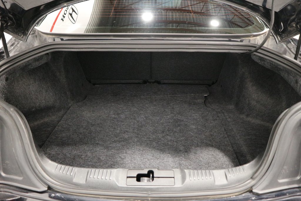 Ford Mustang *JAMAIS ACCIDENTÉ* 2018 à Québec, Québec - 23 - w1024h768px