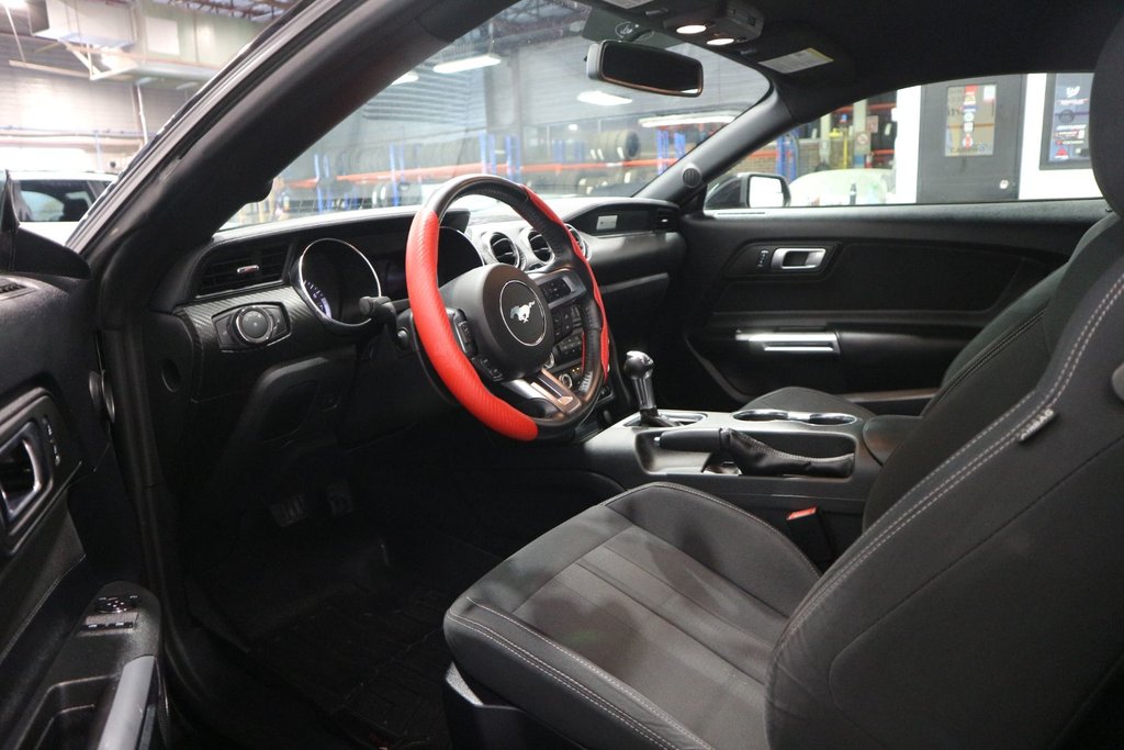 Ford Mustang *JAMAIS ACCIDENTÉ* 2018 à Québec, Québec - 12 - w1024h768px