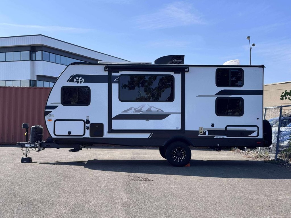 Forest River Surveyor Legend 2025 à Quebec, Québec - 2 - w1024h768px
