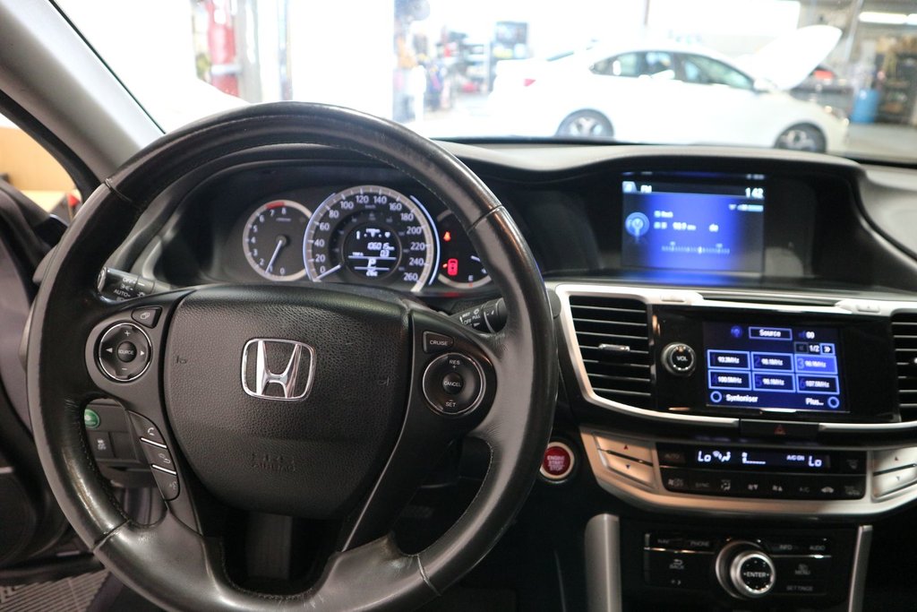 2014 Honda Accord Touring*JAMAIS ACCIDENTÉ* in Quebec, Quebec - 20 - w1024h768px