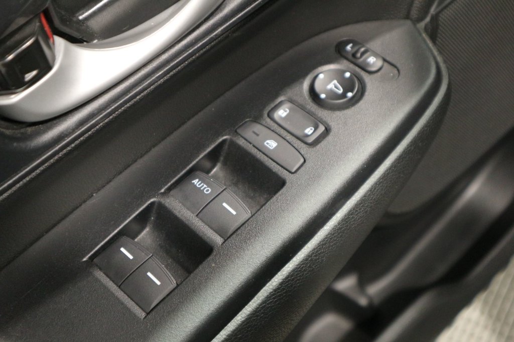 2021 Honda CR-V LX*4 ROUES MOTRICES* in Quebec, Quebec - 14 - w1024h768px