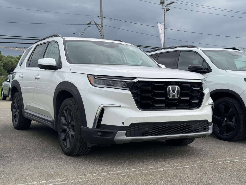 2023 Honda Pilot Touring*8 PASSAGERS* in Quebec, Quebec - 1 - w1024h768px