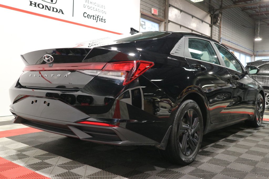 2023 Hyundai Elantra Preferred*JAMAIS ACCIDENTÉ* in Quebec, Quebec - 9 - w1024h768px