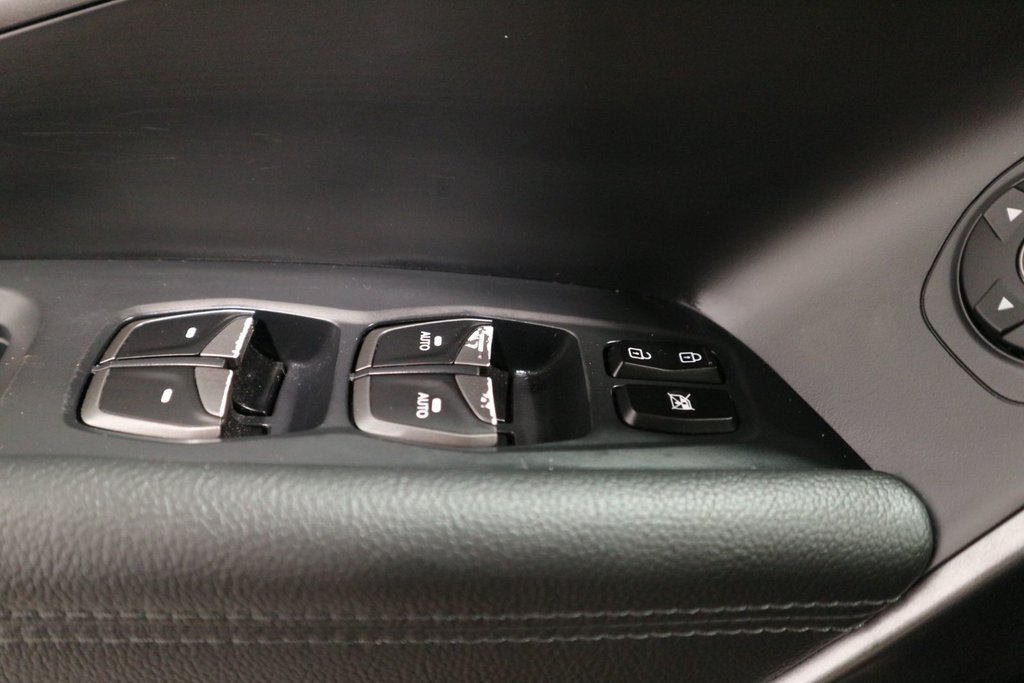 Hyundai Santa Fe Sport SE*TOIT PANORAMIQUE* 2018 à Quebec, Québec - 17 - w1024h768px