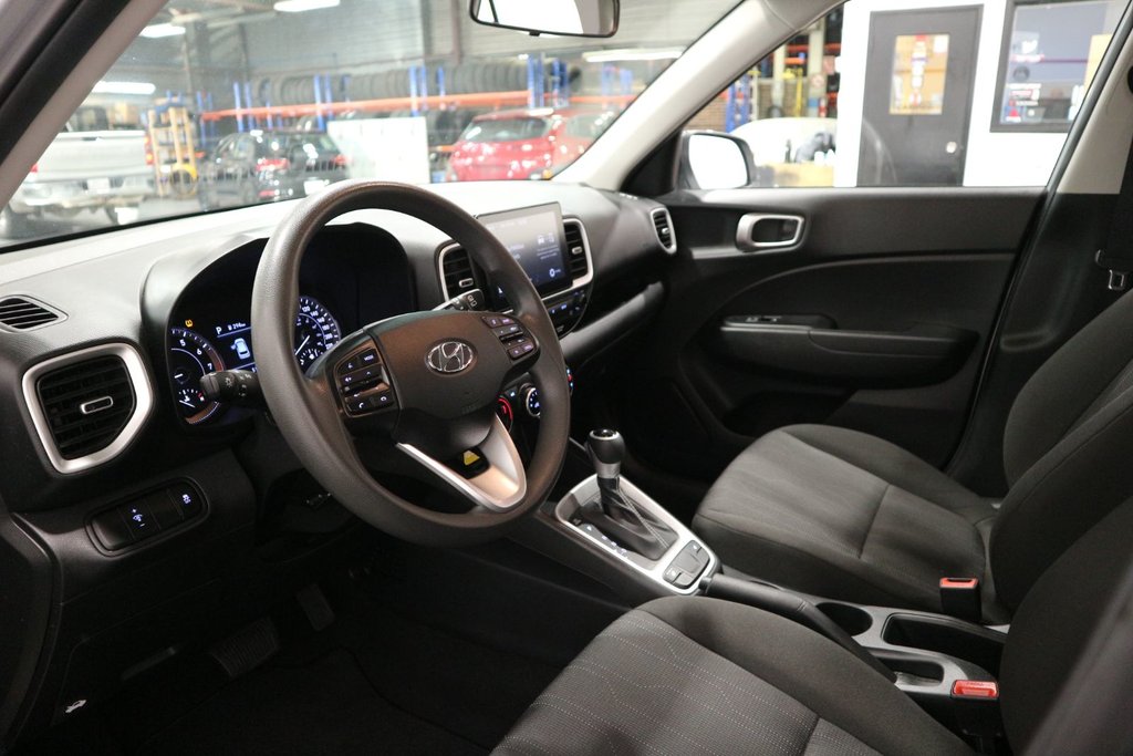 Hyundai Venue Essential*JAMAIS ACCIDENTÉ* 2022 à Québec, Québec - 12 - w1024h768px